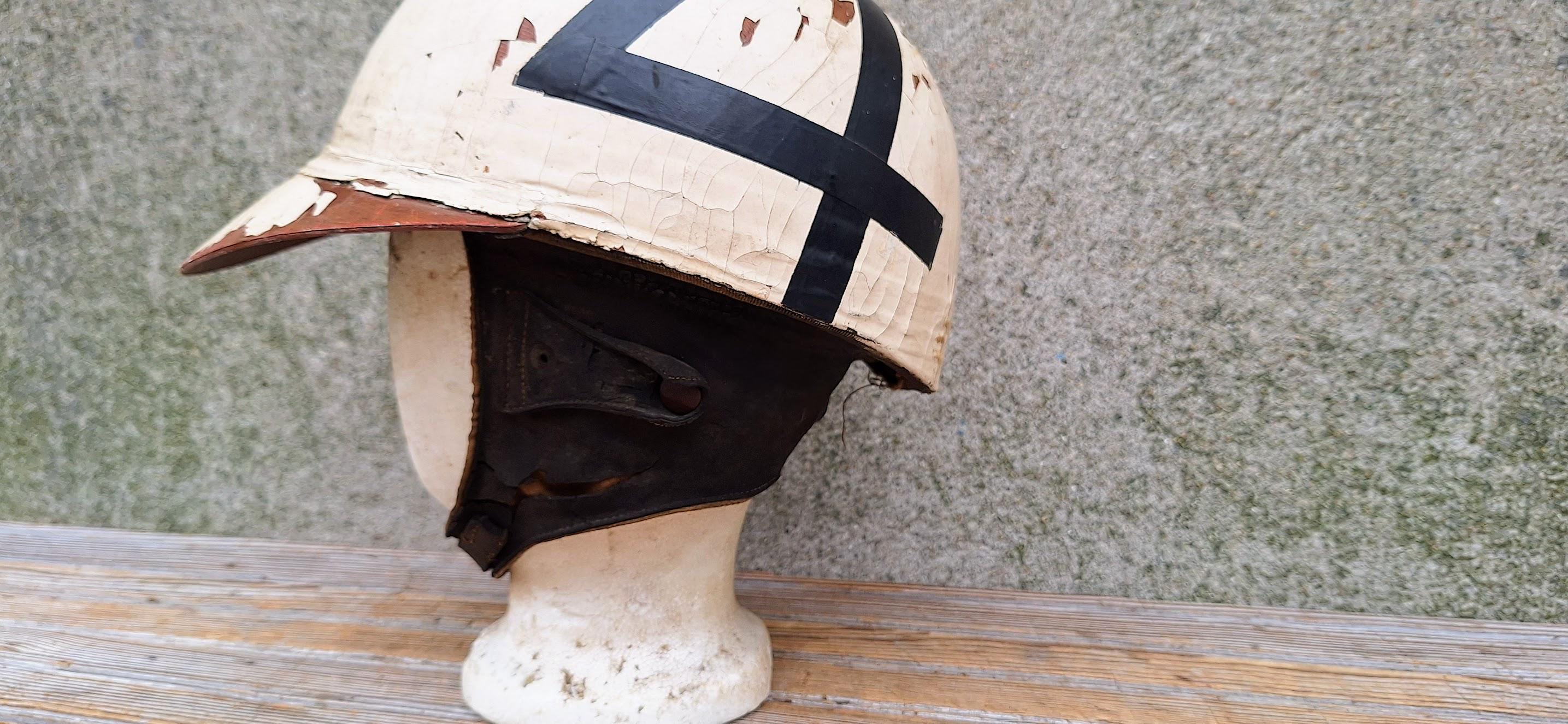 Outstanding English 1940s Cromwell Motorcycle Racing Safety Helmet