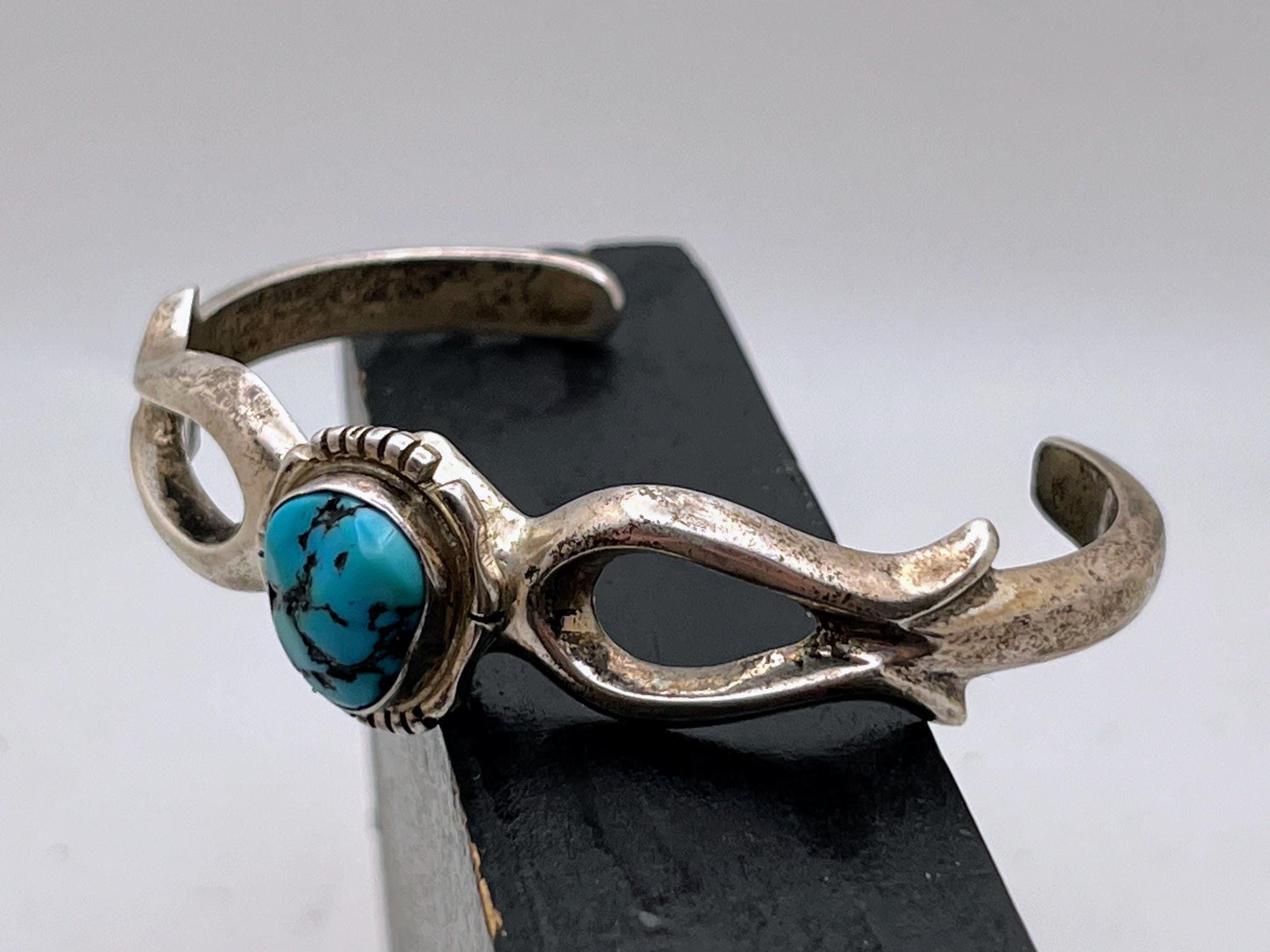 Opulent Vintage Navajo Persin/ Bisbee Turquoise Native American Jewelry Silver Leaf Bracelet Opulent Vintage Navajo Persin/ Bisbee Turquoise Native American Jewelry Silver Leaf Bracelet