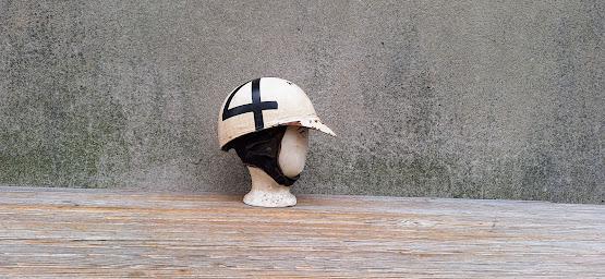 Outstanding English 1940s Cromwell Motorcycle Racing Safety Helmet