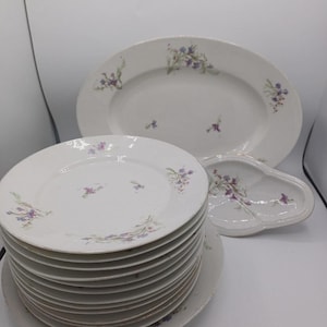 Limoges porcelain dinner service - 15 pieces - Floral design