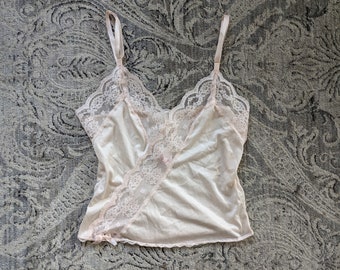 1970s 1980s Pale Pink Peekaboo Camisole. Lace Sweetheart Kasara Nylon Tank.