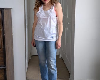 Débardeur vintage en coton à couture unique Deadstock. Maillot de corps unisexe minimaliste blanc Stone Lion.
