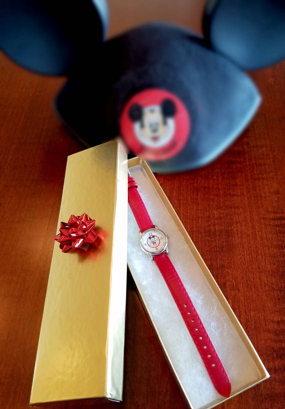 Disney Mickey Mouse Quartz Watch With Second Hand… - image 1