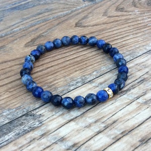 Dainty Sodalite Stretch Bracelet - Elegant & Delicate Gift for Her in Stunning Blue