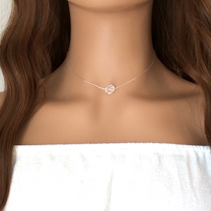 Minimalist Rose Quartz Crystal Necklace - Ideal Gift For Her