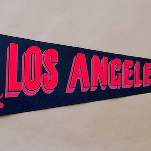 Vintage &#39;Los Angeles, Calif. City Hall&#39; California Art Deco USA Souvenir Travel Pennant