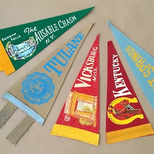 Vintage Teeny USA Travel/College Pennants: New York, Tulane, Kentucky, Hot Springs & Mississippi