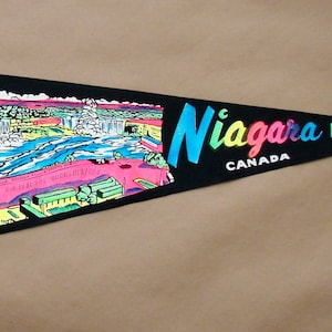 Vintage &#39;Niagara Falls Canada&#39;, Souvenir Travel Pennant