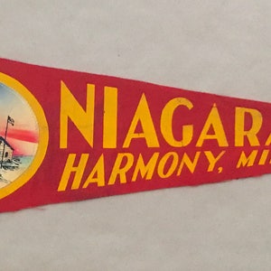 Vintage &#39;Niagara Cave Lodge, Harmony, MINN&#39; Minnesota USA Souvenir Travel Pennant, 1940&#39;s