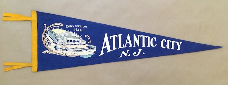 Vintage /'Atlantic City NJ Convention Hall/' New Jersey USA Souvenir Travel Pennant