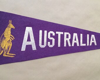 Vintage 'Australia' Large Souvenir Collectible Travel Pennant