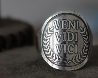 antique roman ring - quote - latin - sterling silver veni vidi vici ring - latin signet ring - Julius Caesar - historical - VENI, VIDI, VICI