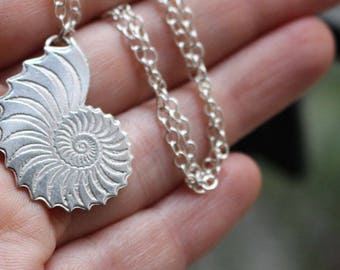 sterling silver nautilus necklace - sea shell - snail - ocean - beach - fractal pendant - spiral - ammonite - fossil pendant - NAUTILOIDE