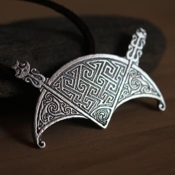 celtic necklace  - pictish jewelry - scottish pendant - archeology - archeological reproduction - celtic knot - the MOON CRESCENT of CADBOLL