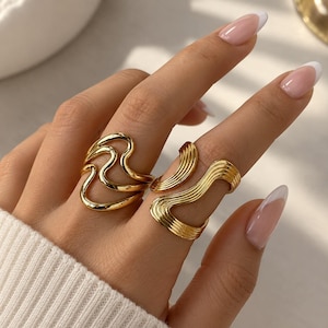 Gold Wave Ring for Women and Men, Stainless Steel Adjustable Open Ring, Irregular Minimalist Statement Jewelry, Unisex Gift