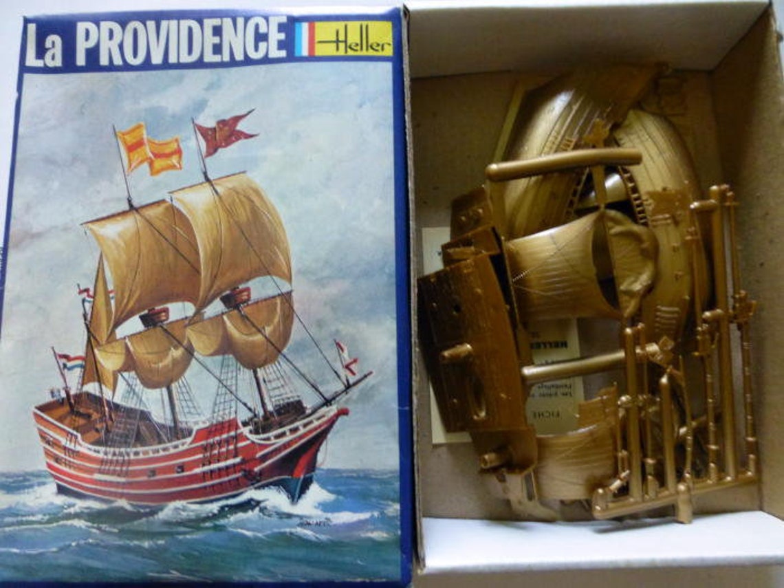 Plastic Model Ship Kit by Heller. La Providence 1/500 scale Etsy