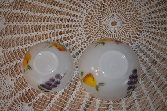 Vintage Anchor Hocking Fire King Fruit Milk Glass Mixing Bowl Set