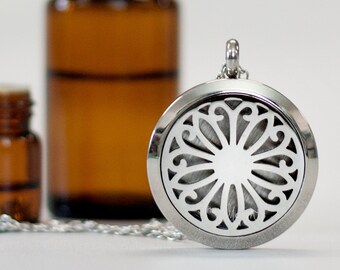 Essential Oil Diffuser Necklace includes 30 Oil Pads, Aromatherapy Gift for Essential Oil Users, Oil Diffusing Jewelry, Oil Pendant Locket