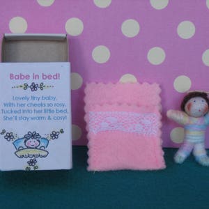 Pair of Baby dolls in matchbox beds image 2