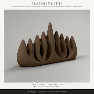 Chanukkia Skulptur modern, Chanukka Deko in Holzoptik Walnuss, Menora Designobjekt für Regal und Sideboard – collage