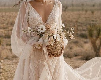 Western Wedding Bouquet Purse Woven Basket Bridal Boho Country Bride Accessory Las Vegas Rodeo Flowers NFR Elopement Rustic Ranch Barn