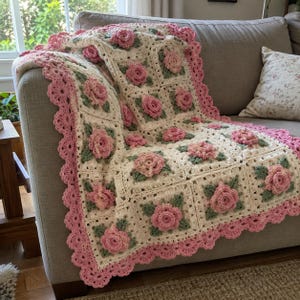 Rose Blanket Crochet Pattern PDF, Floral Granny Square Blanket Pattern, 3D Crochet Rose Afghan, Cottagecore Home Decor, Digital Download