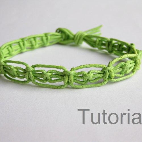 Macrame Bracelet Pattern Instructions Tutorial Pdf Red Green - Etsy