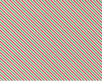 Listras diagonais multicoloridas | Essenciais de Natal por Stacy Iest Hsu | Moda Fabrics 20736-21 | Listras diagonais | Fat Quarters