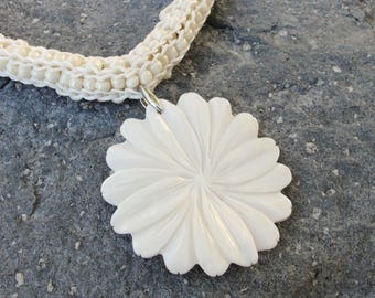 White Flower Necklace Mother of Pearl Flower Crocheted Necklace in White