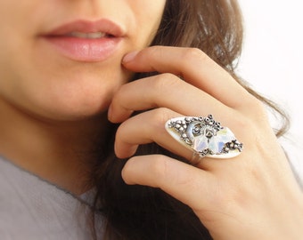 White Crystal Ring Mother of Pearl Ring