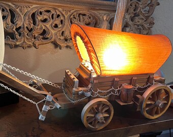 Vintage 1950 Covered Wagon Table Lamp Western Americana Pioneer Cowboy ...