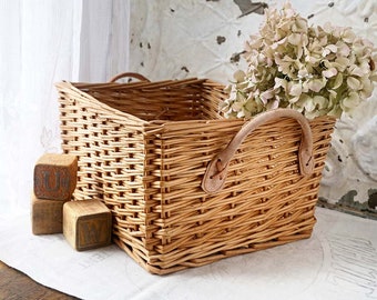 Vintage Wicker Basket, Wicker Basket with Handles, Farmhouse Decor, Basket for Decor