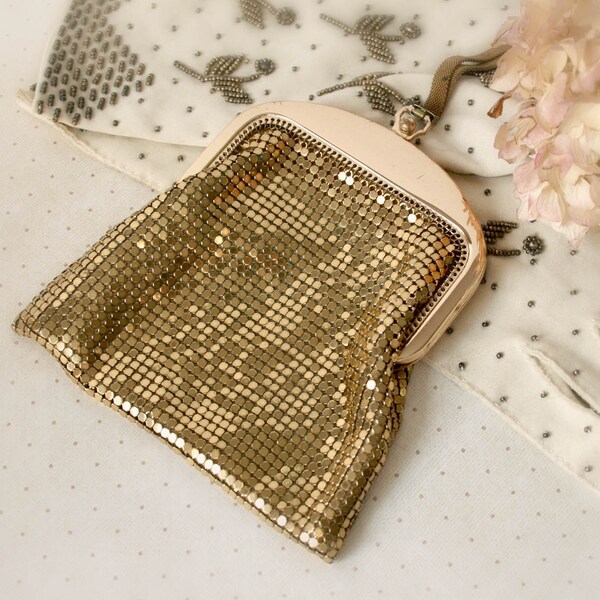 Vintage Gold Mesh Wristlet Purse - whiting and davis co opera bag Christmas prom homecoming party wedding