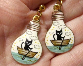 Black Cat in Boat Earrings Bulb~Gold