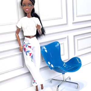 Doll Swan chair, retro look tulip chair fashion doll size, doll size chaise lounge pool chair, doll furniture