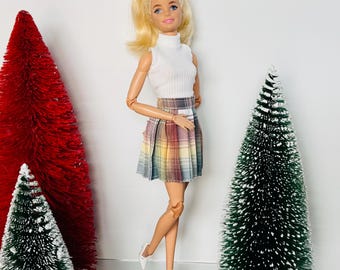 Pleated Doll Skirt Outfit: 1/6 Scale Clothes, Tee & Shoes