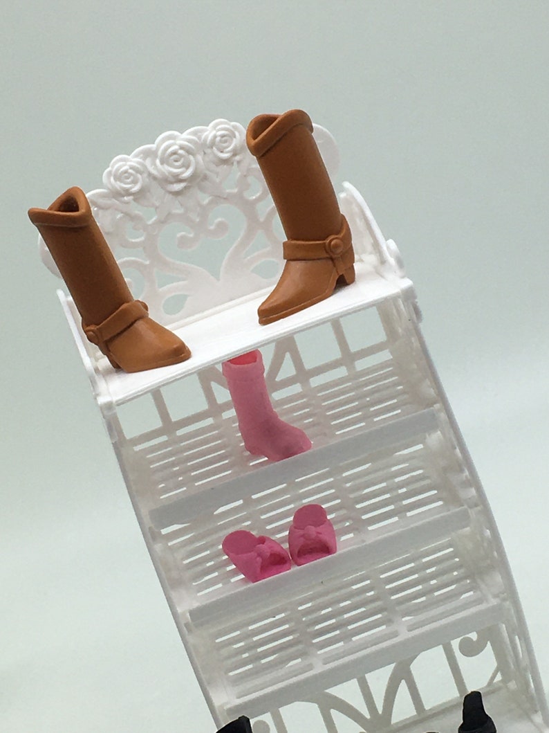 Barbie shoe rack and 10 pairs of shoes Barbie shoe storage