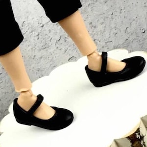 Curvy Doll Shoes: Mary Jane Style for 1/6 Scale Flat Feet Dolls