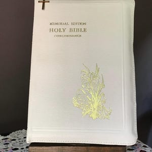 Unused Memorial Holy Bible KJV Concordance 1958 White Zipper Cover Gold Cross  Old & New Testaments Presented by Massey Ferguson Local 174