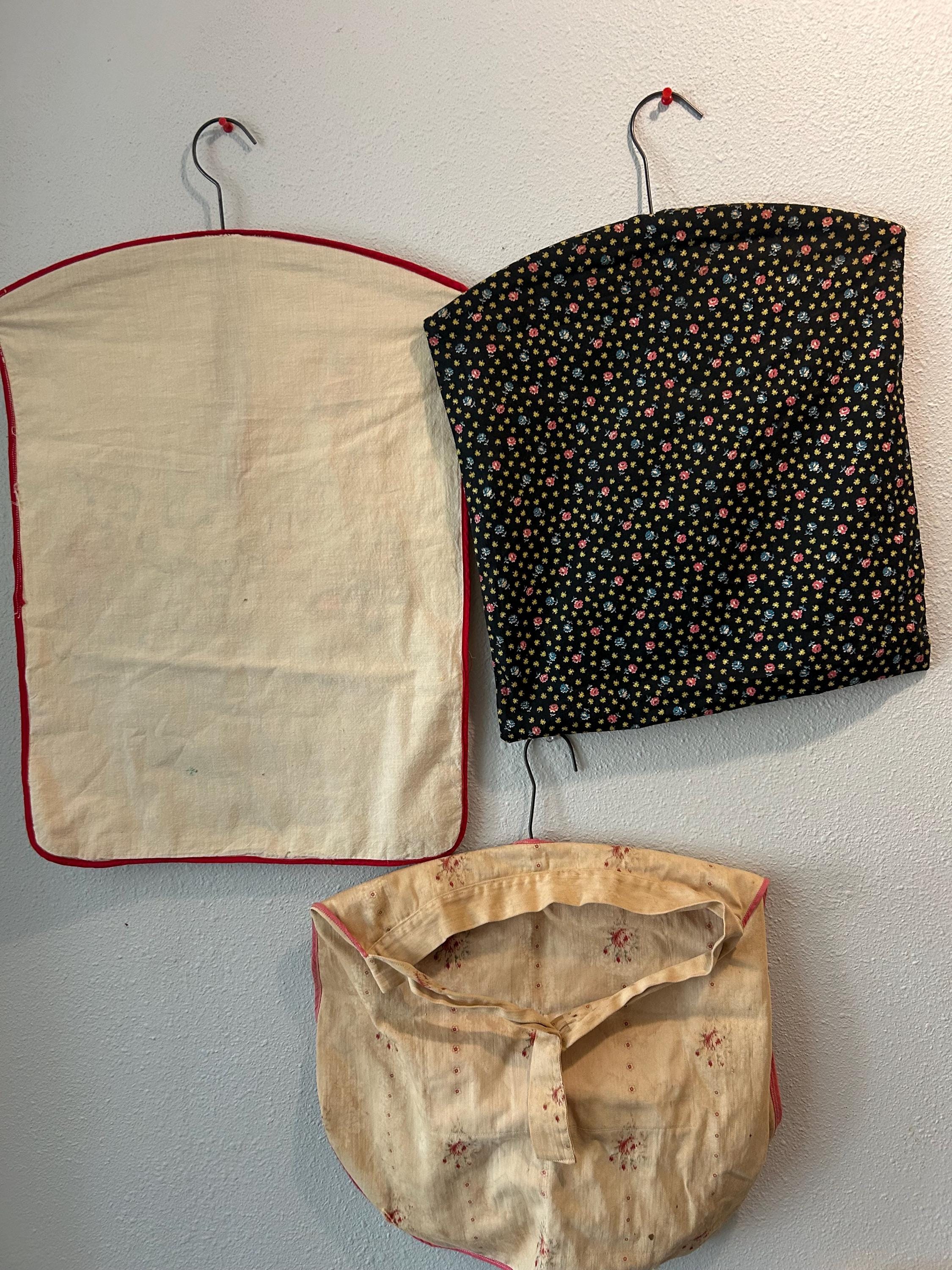 Vintage Clothespins Laundry Bag Lot With Wooden Hangers & Clothespins ...