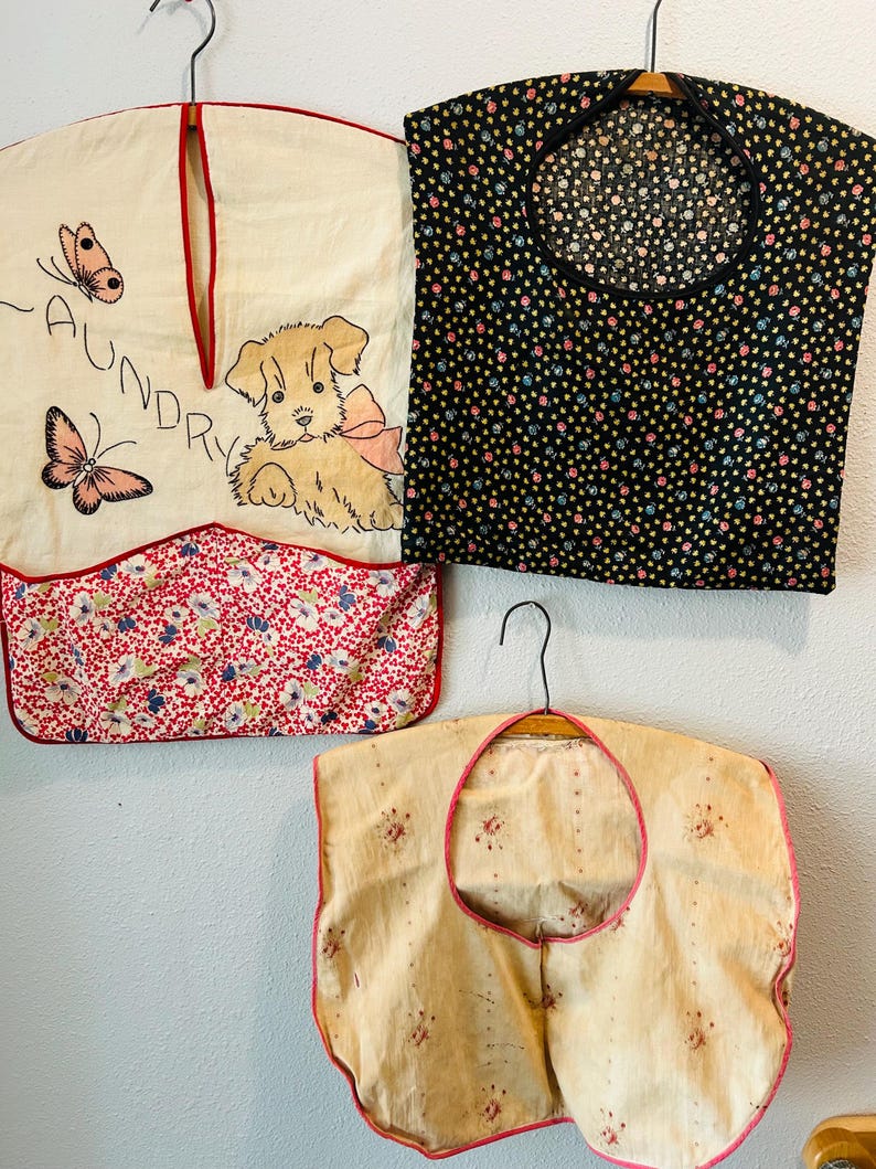Vintage Clothespins Laundry Bag Lot With Wooden Hangers & Clothespins ...