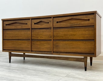 Mid-Century Modern Walnut 9-Dr Dresser / Credenza / TV Stand ~ By Bassett Furniture (SHIPPING Not FREE)