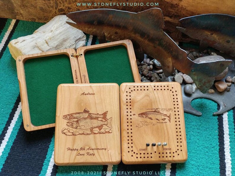 Wildlife CRIBBAGE BOX. Personalized with Cribbage Board Art Front. Name & Inscription Back. Custom Engraved. Travel Size. Cherry Wood image 2