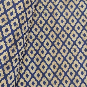 Portuguese Cork Fabric – Tile Pattern Leather (68x50cm) (112)