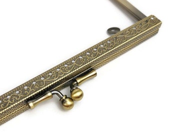15cm 6 in- purse frame with loops antique brass F15/392