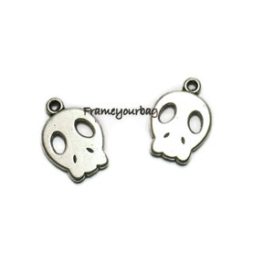 15 pcs pendant  Skull  Silver - P50