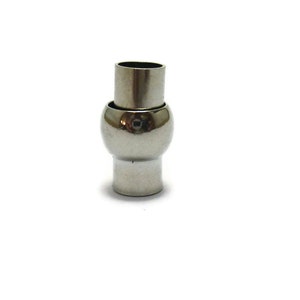 2 Zamak Magnetverschlüsse versilbert für Leder. ø 8 mm (ZK528)
