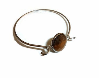Silver tone Wire Bangle, Charm Bracelet with hook closure 55mm wide (expandible)