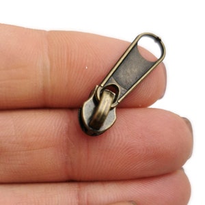20 Antique Brass Zipper pulls for #4 nylon coil zipper by the yard, zipper head puller