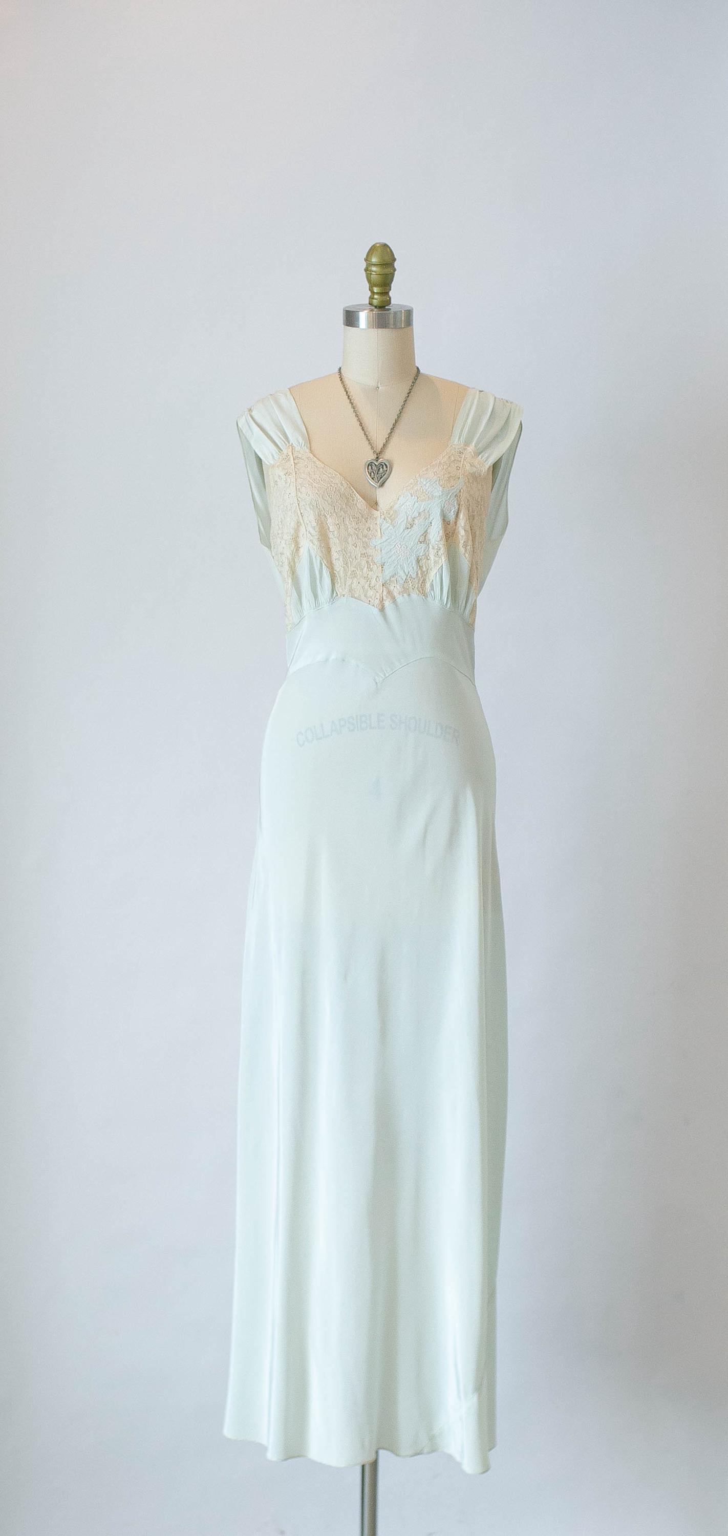1940’s BABY BLUE DRESS